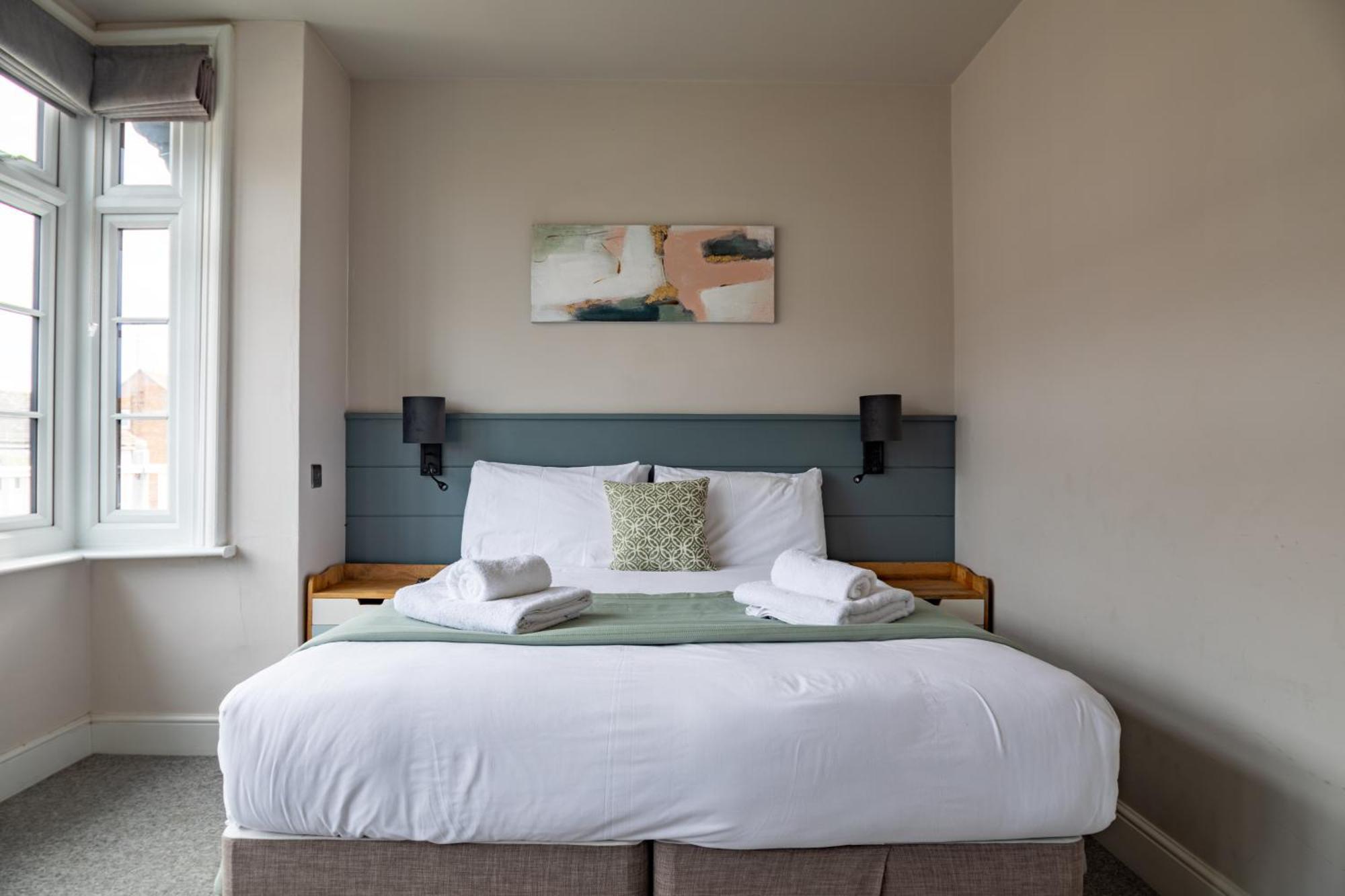 The Bay Hotel เพเว็นซีย์ ภายนอก รูปภาพ
