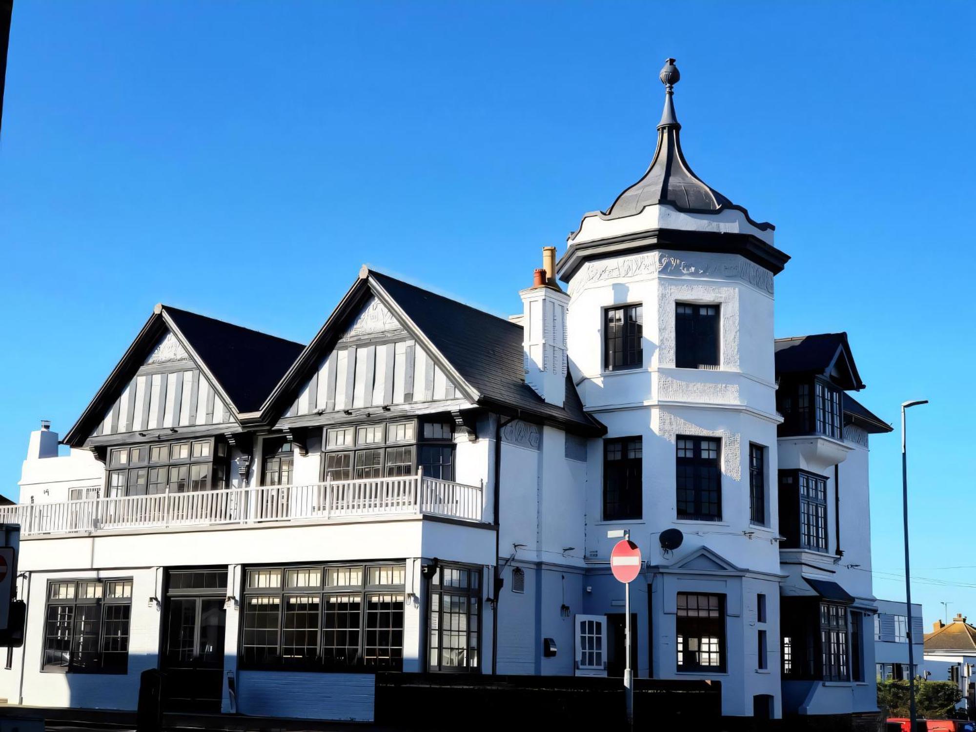 The Bay Hotel เพเว็นซีย์ ภายนอก รูปภาพ